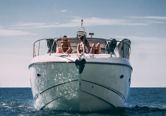 James Charters - Luxury Yacht