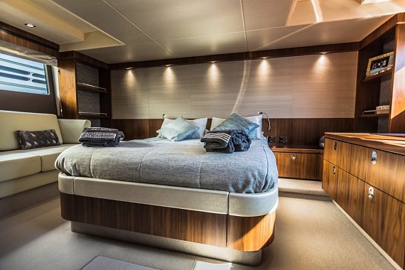Yacht Charters